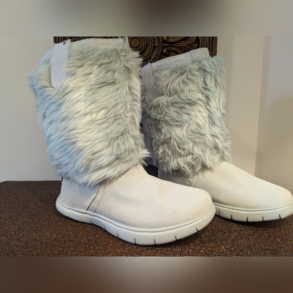 Tony Little Cheeks Designs Women's Grey Boots, NWOT